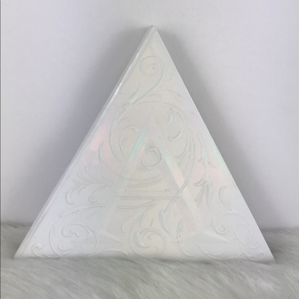 Kat Von D Alchemist Holographic Palette